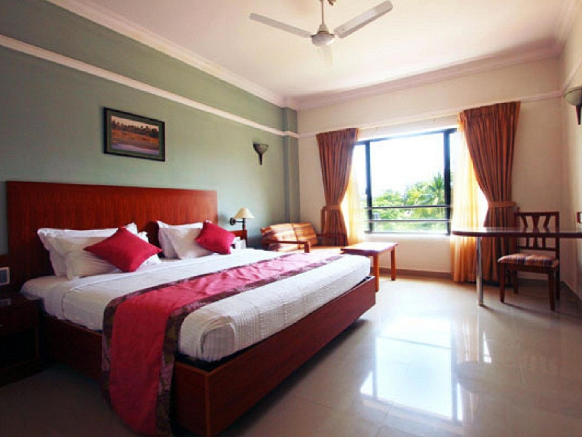 Oyo 1079 Ashirwad Heritage Resort Kumarakom Exterior photo