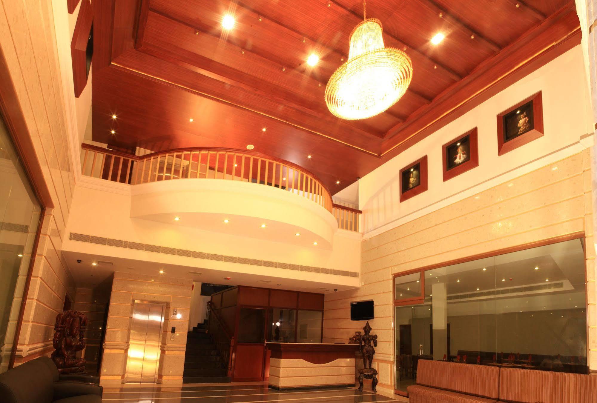 Oyo 1079 Ashirwad Heritage Resort Kumarakom Exterior photo